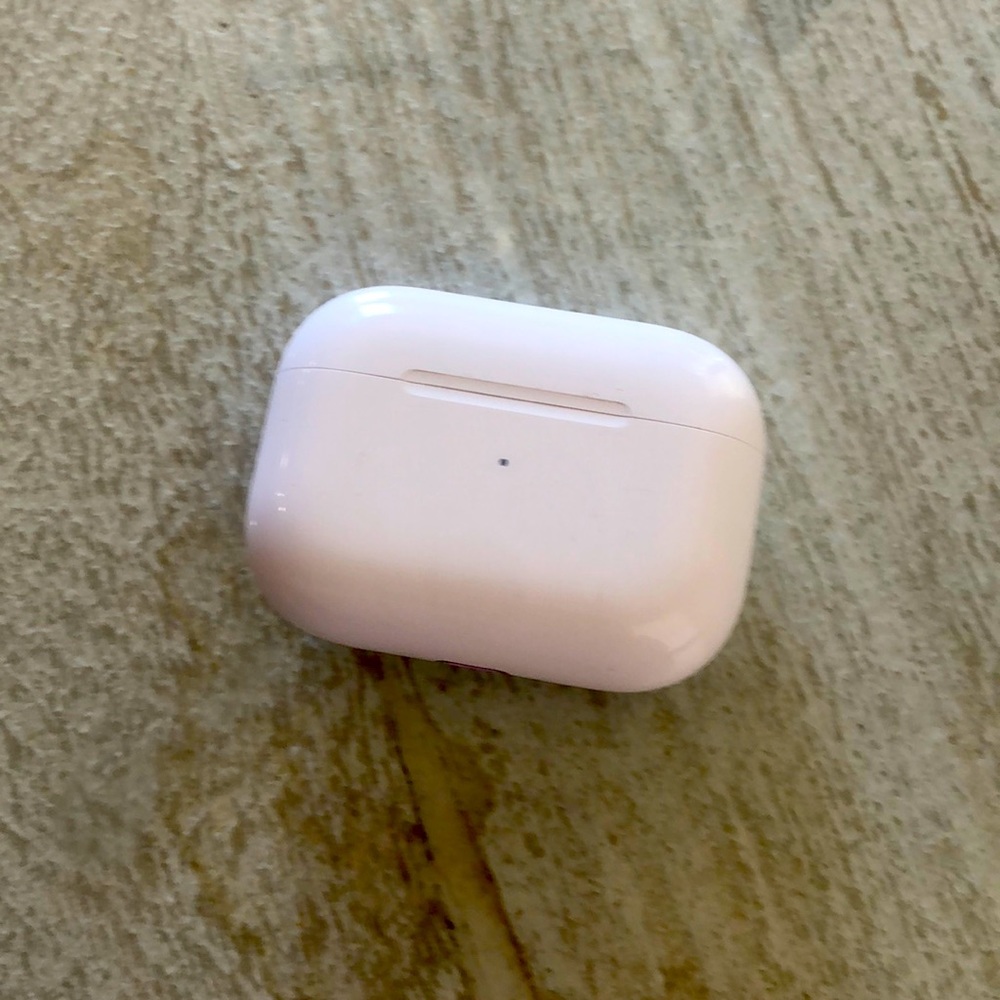 Air pod pro charging case air pods not included box not included fully charged!!